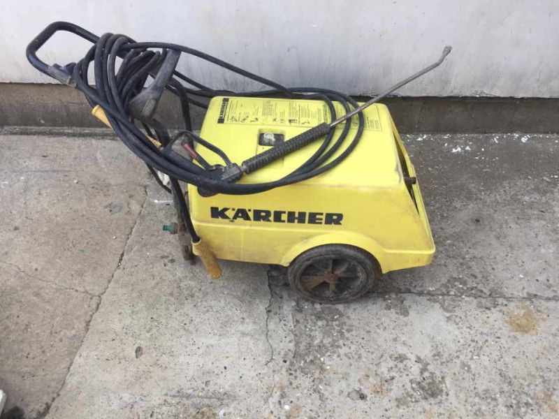 PUNOMAT za pranje  Marka Karcher - Mašine i Alati Oglasi Beograd